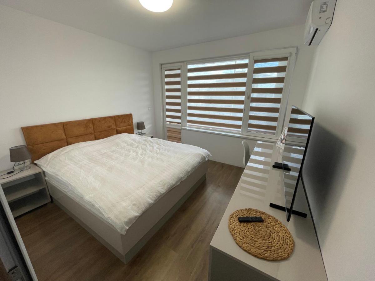 Dety'S Apartment Burgas Exterior photo